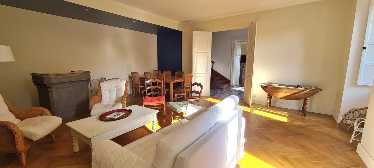 Les Hauts De St Jacques Maison D'Exception 300M2, Jardin Arbore 2000M2 ปูโซจส์ ภายนอก รูปภาพ